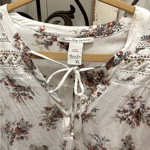 BOHO AMERICAN RAG CIE FLORAL BLOUSE - Picture 2 of 9